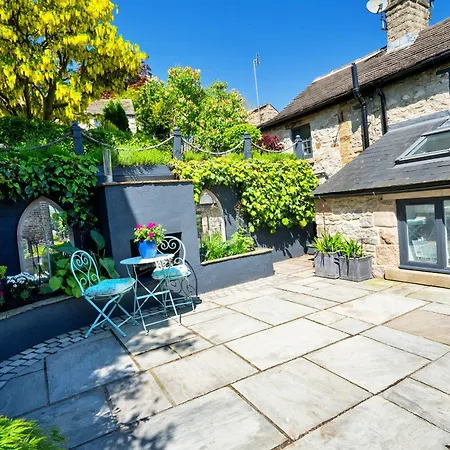 Finest Retreats - Sisu Bakewell, Limestones Cottage Exterior foto