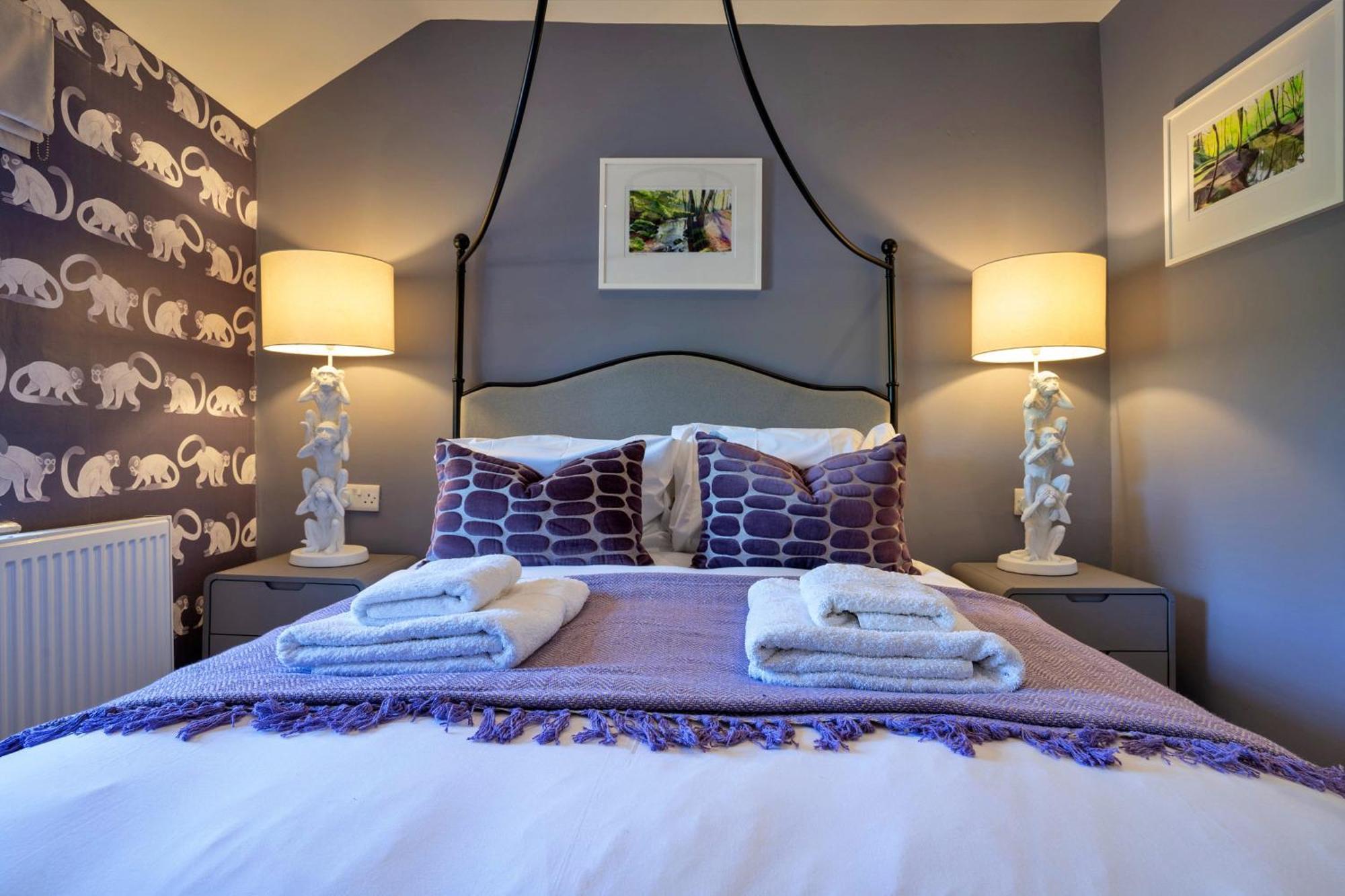 Finest Retreats - Sisu Bakewell, Limestones *