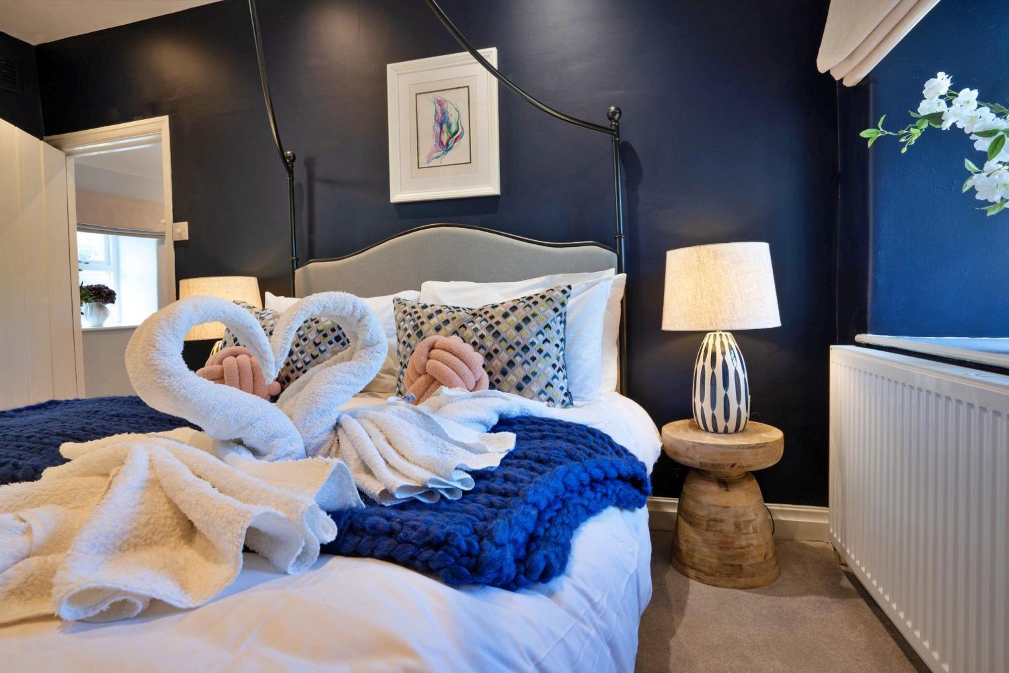 Finest Retreats - Sisu Bakewell, Limestones *