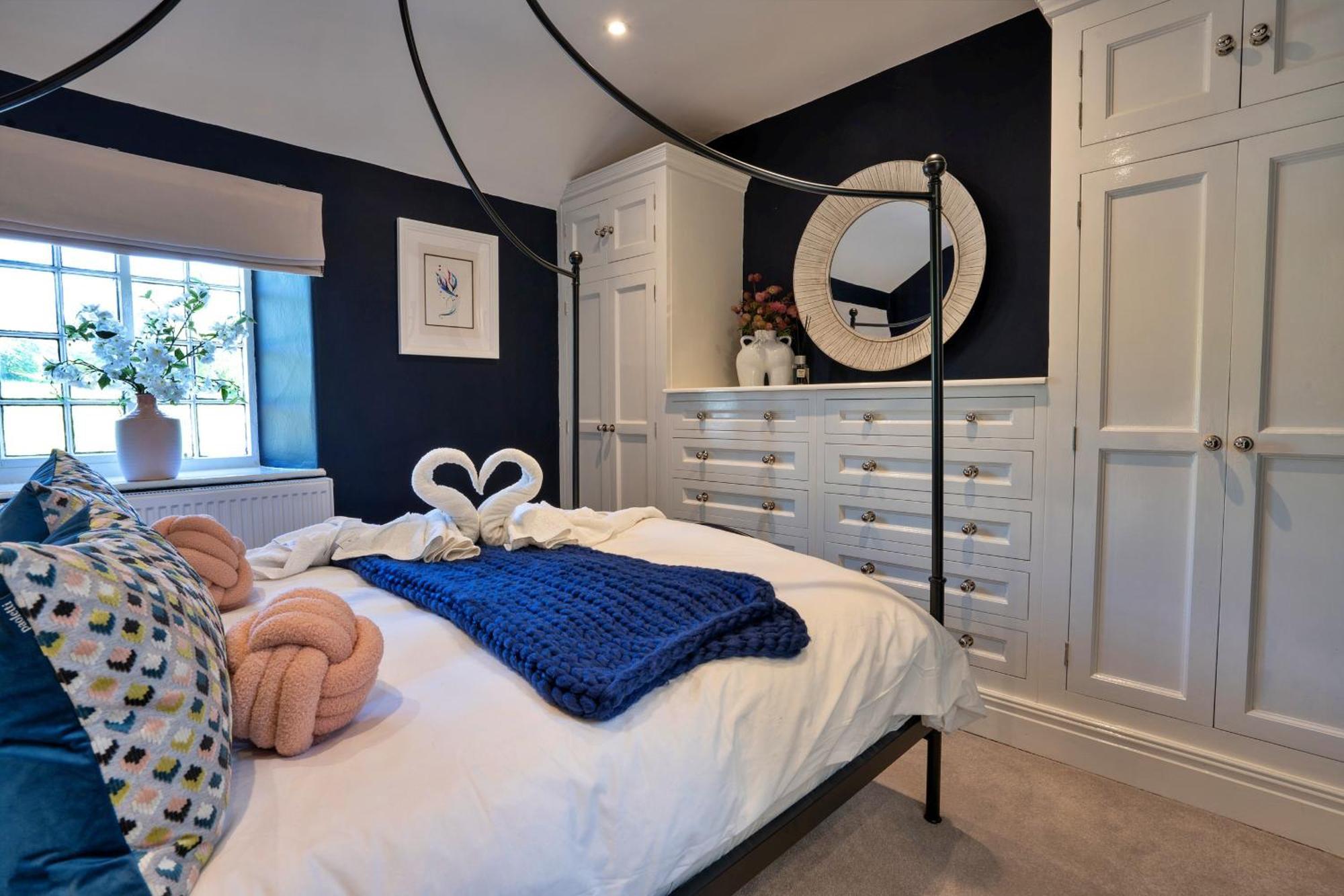 Finest Retreats - Sisu Bakewell, Limestones Bakewell